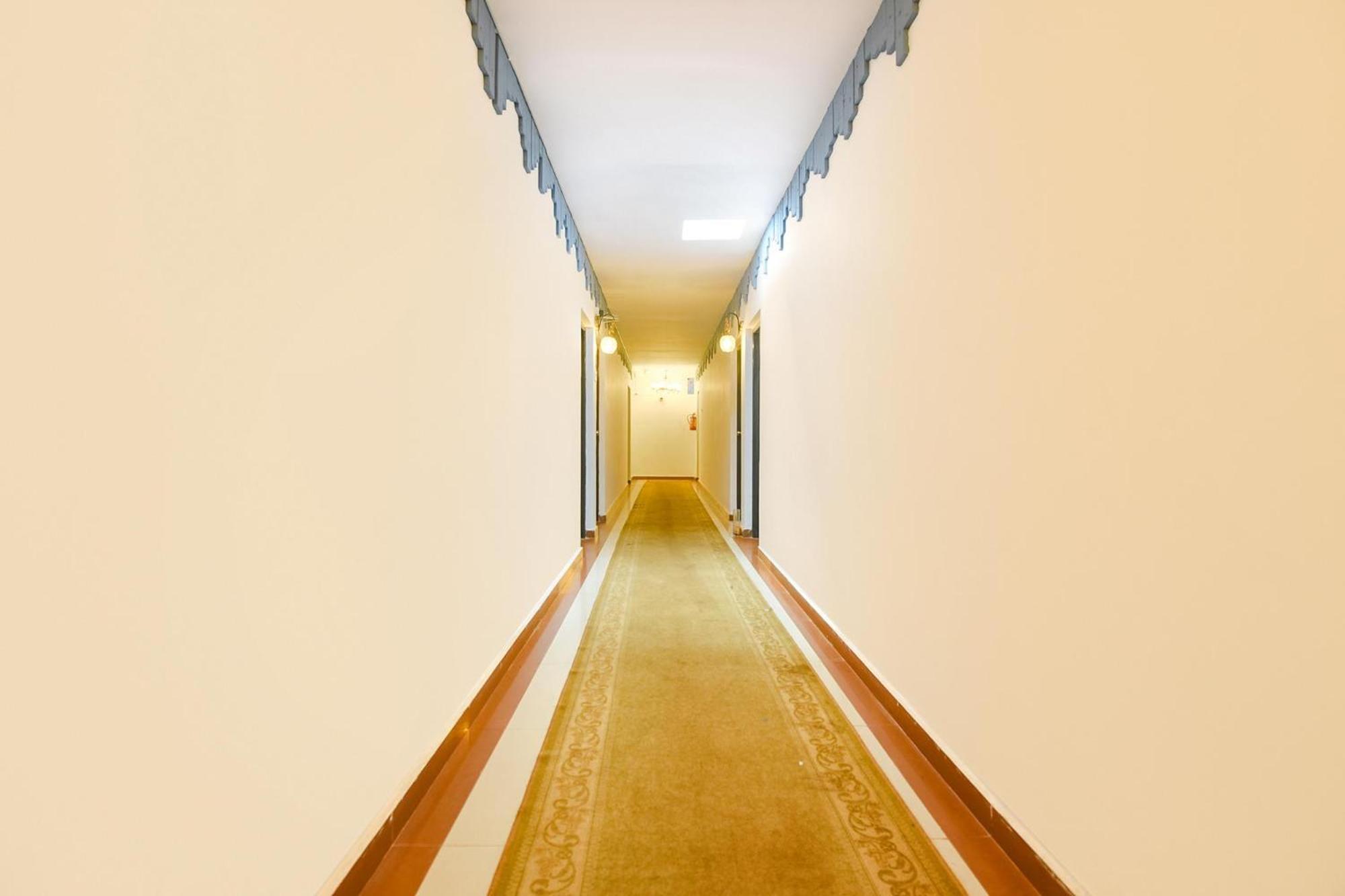 Fabexpress Neo Calangute Beach Resort Екстер'єр фото