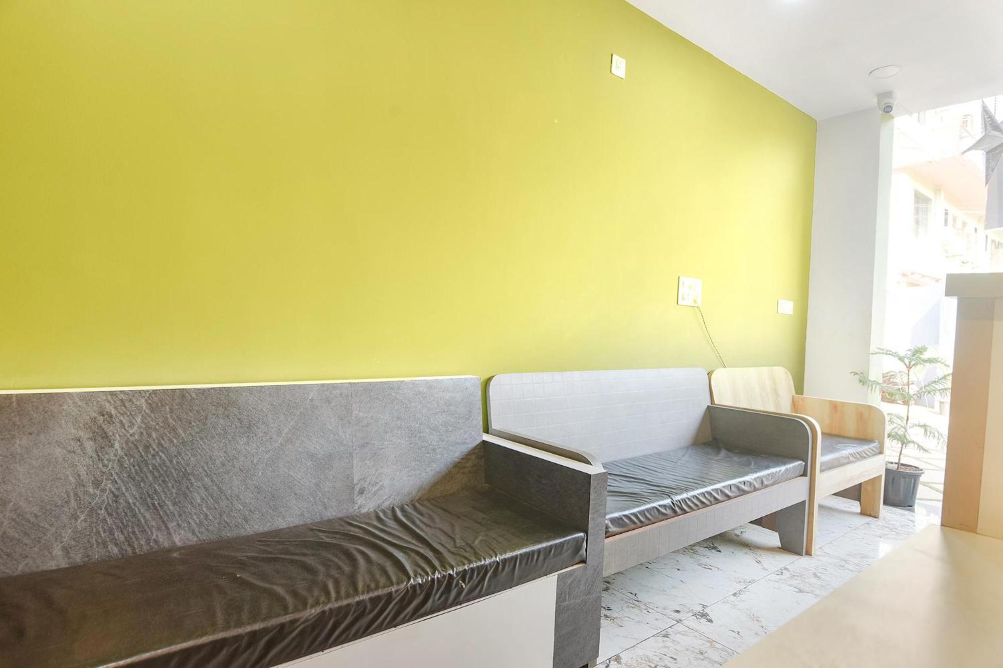 Fabexpress Neo Calangute Beach Resort Екстер'єр фото